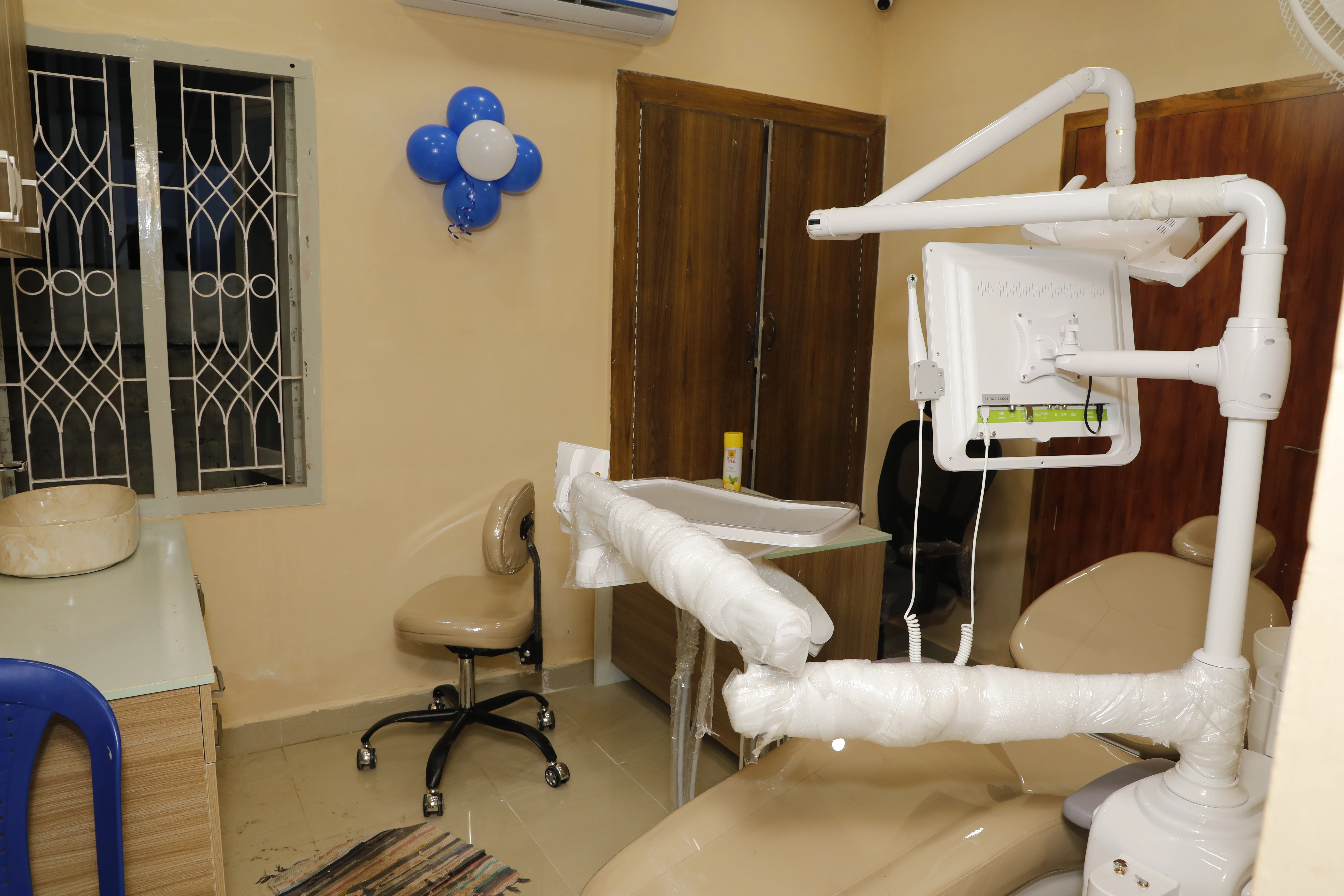 Nakshatra Dental Clinic waiting lounge